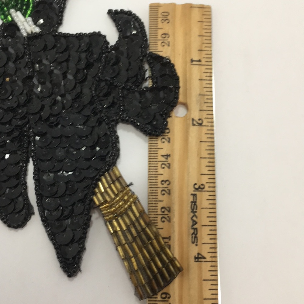 2 large sequin & bead appliqué Halloween Witches - Picture 3 of 5